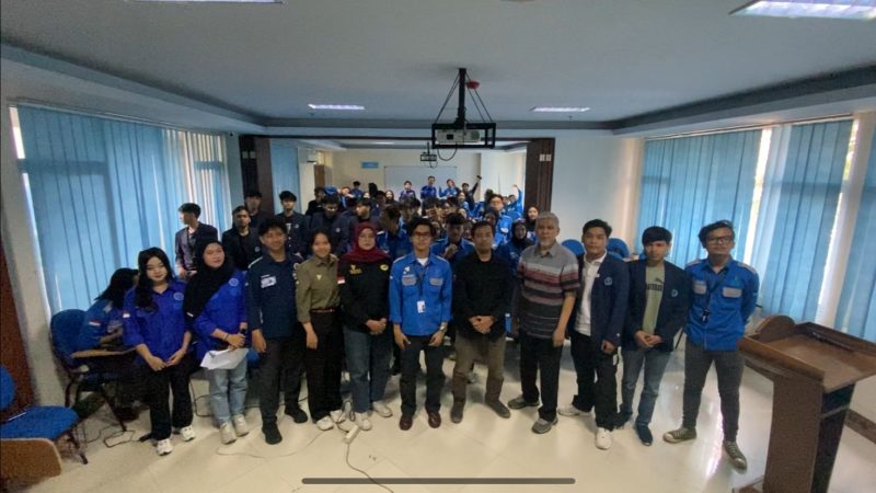 Fajar Mauludin Terpilih secara Aklamasi dalam Mubes Hima Ikom IX!