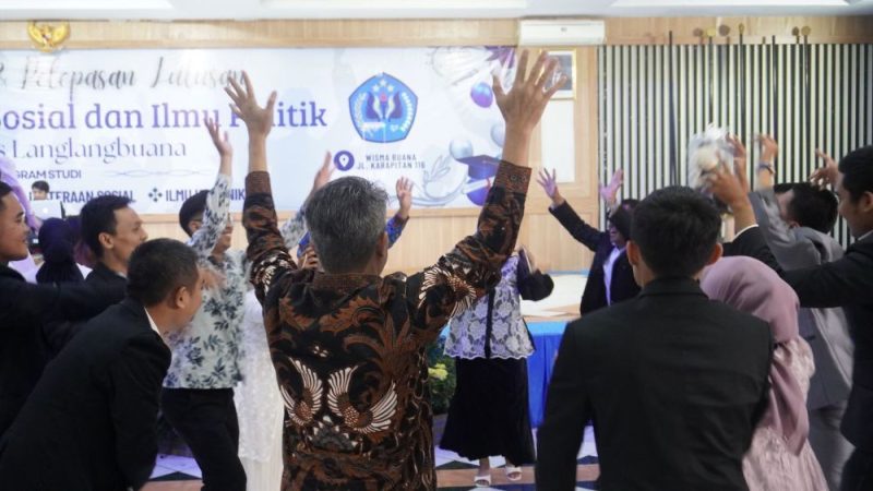 Klik! Yudisium Gelombang I FISIP 2025