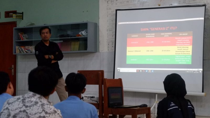 Genjot Kualitas Gen Z, Hima IP Gelar Seminar Mini Partisipasi Politik di SMK Nurul Hidayah